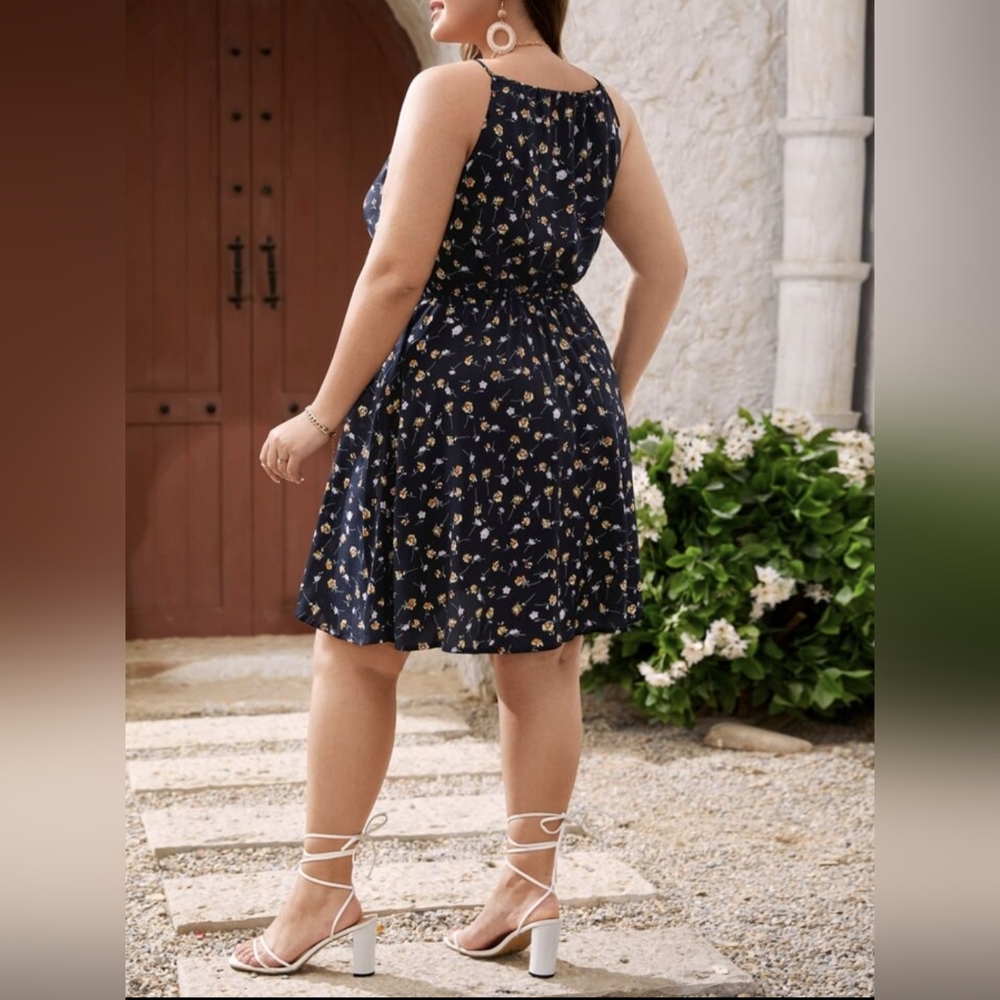 NWT Plus Ditsy Floral Print Sleeveless Dress - Picture 5 of 6